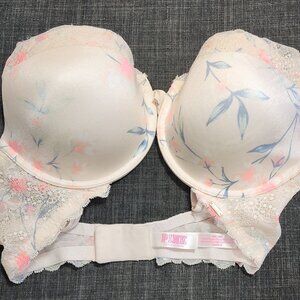 BRAND NEW!! Victoria's Secret Push Up Bra